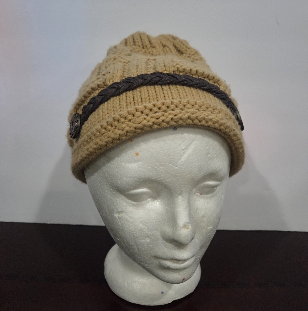 Wrapables Knitted Slouched Beanie with Button Detail - Picture 4 of 9